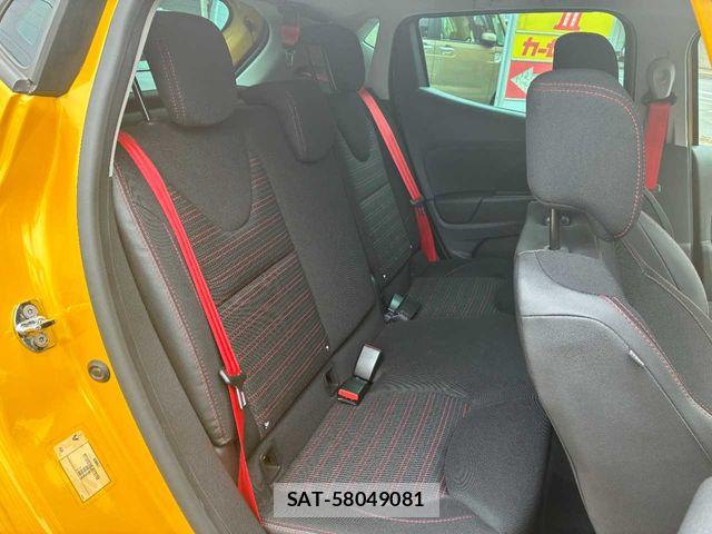 Renault LUTECIA 2018-06 8686438-15