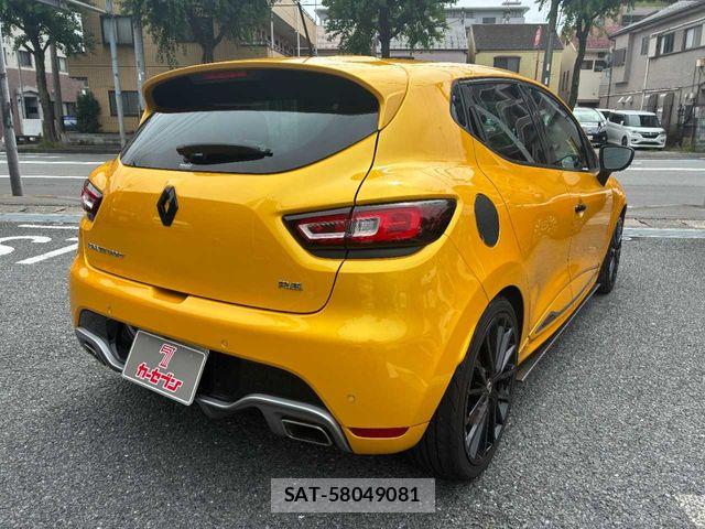 Renault LUTECIA 2018-06 8686438-22