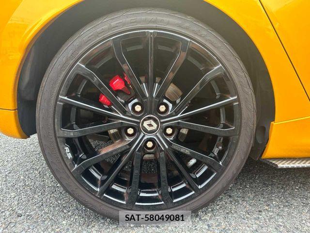Renault LUTECIA 2018-06 8686438-26