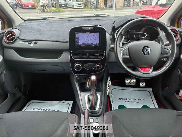 Renault LUTECIA 2018-06 8686438-2