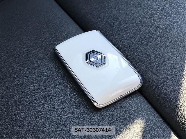 Renault LUTECIA 2021-08 8686435-25
