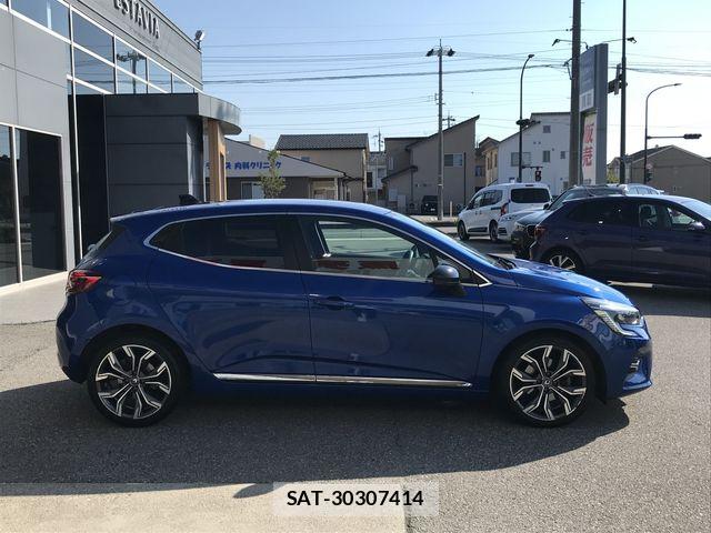 Renault LUTECIA 2021-08 8686435-5