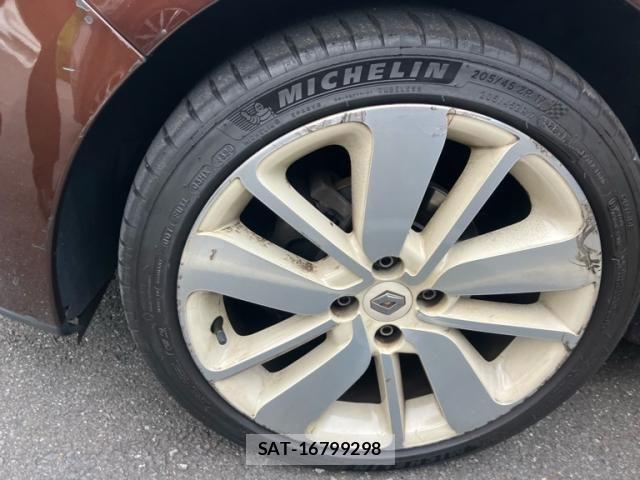 Renault LUTECIA 2015-06 8686437-9