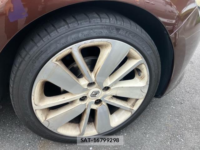 Renault LUTECIA 2015-06 8686437-10