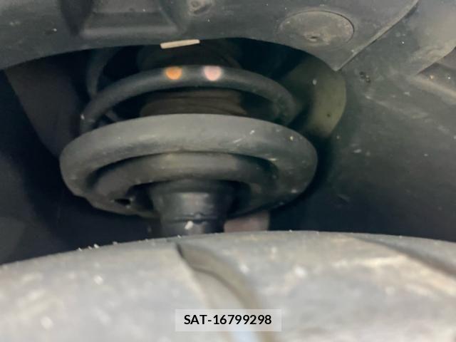 Renault LUTECIA 2015-06 8686437-12
