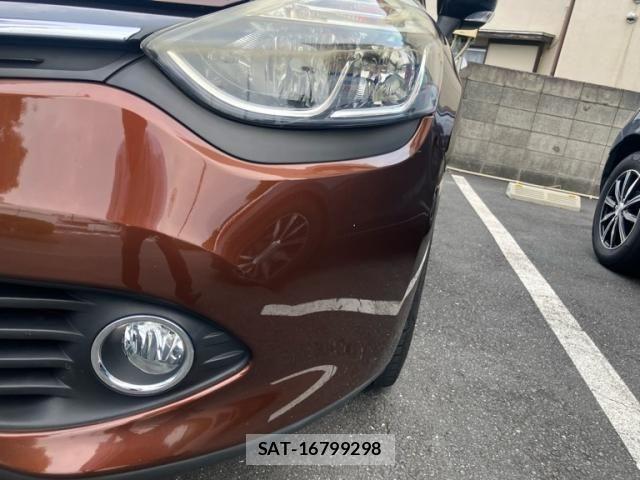 Renault LUTECIA 2015-06 8686437-3