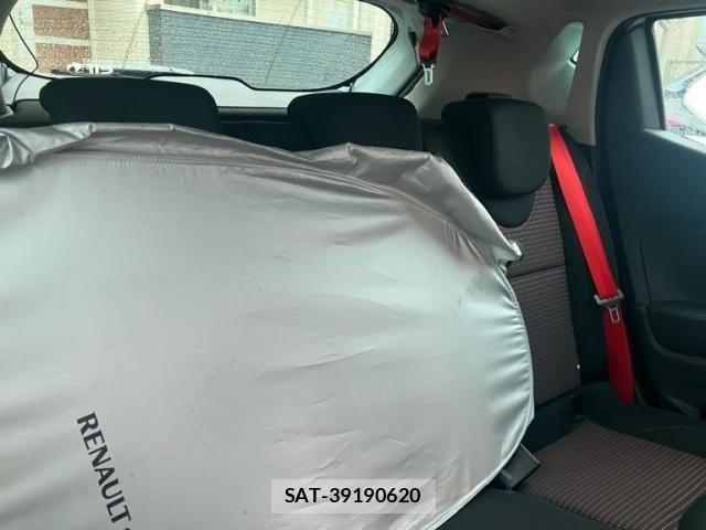 Renault LUTECIA 2016-03 8745536-11