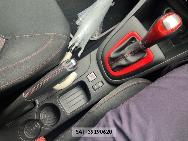 Renault LUTECIA 2016-03 8745536-21