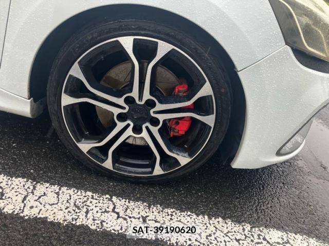 Renault LUTECIA 2016-03 8745536-2