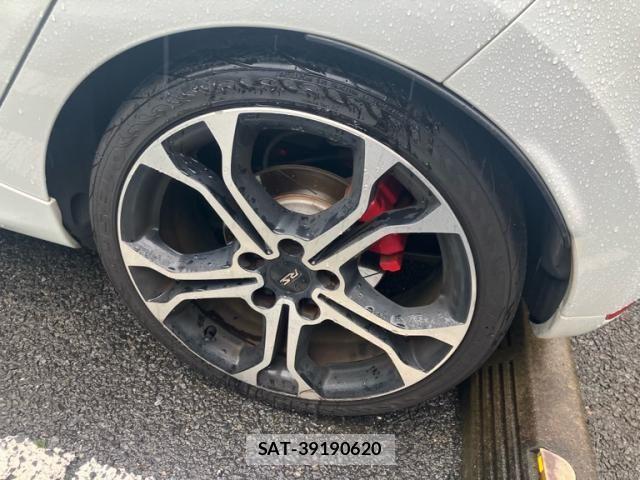 Renault LUTECIA 2016-03 8745536-6
