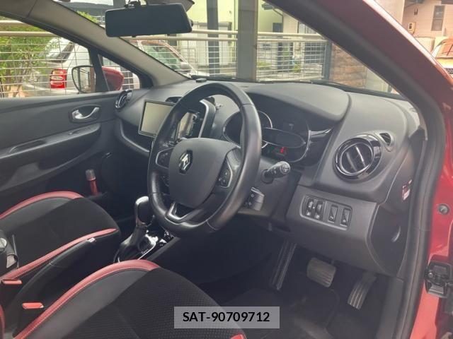 Renault LUTECIA 2018-09 8745537-20