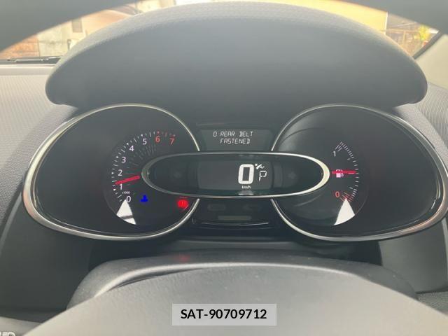 Renault LUTECIA 2018-09 8745537-25