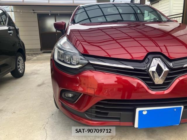 Renault LUTECIA 2018-09 8745537-3