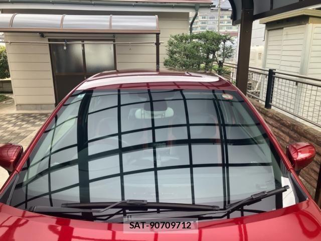 Renault LUTECIA 2018-09 8745537-4