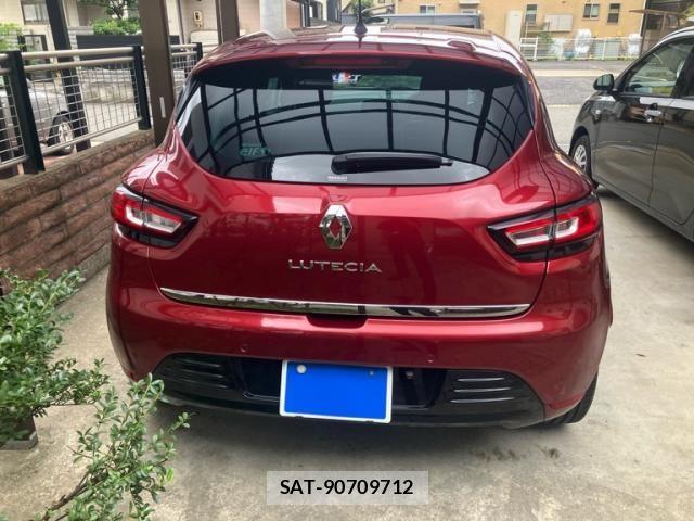 Renault LUTECIA 2018-09 8745537-6