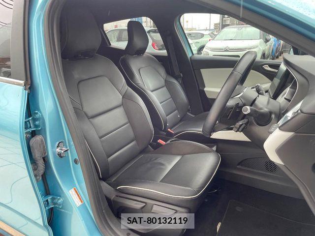 Renault LUTECIA 2022-10 8850512-8