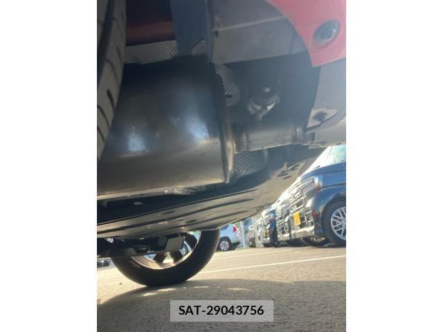 Renault LUTECIA 2022-09 8849634-6