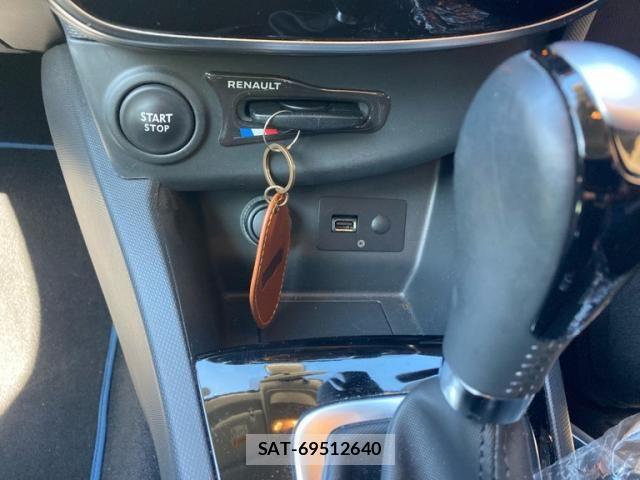 Renault LUTECIA 2015-10 8881851-14