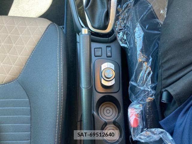 Renault LUTECIA 2015-10 8881851-16