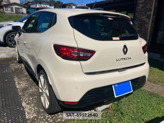 Renault LUTECIA 2015-10 8881851-7