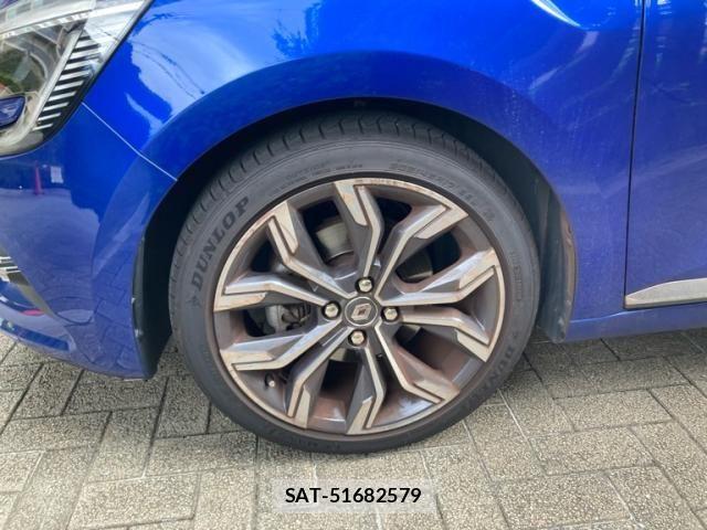 Renault LUTECIA 2021-09 8881850-7