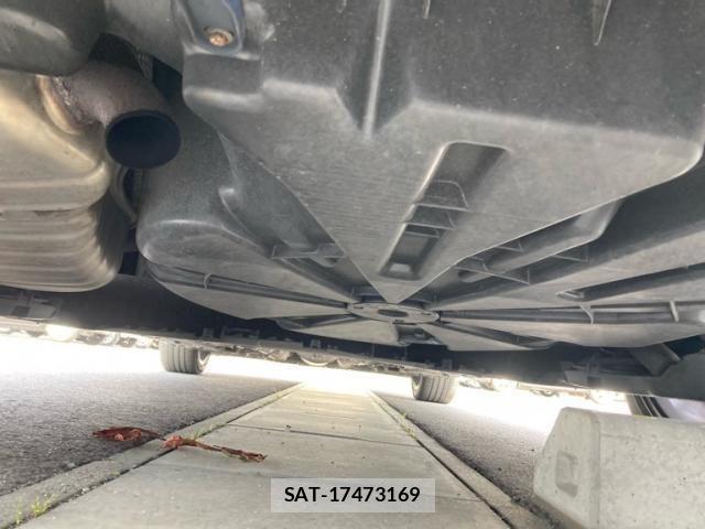 Renault MEGANE ESTATE 2012-12 7224197-24