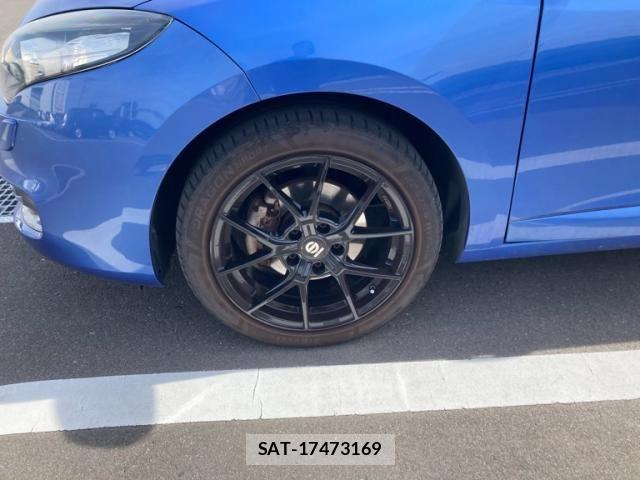 Renault MEGANE ESTATE 2012-12 7224197-8