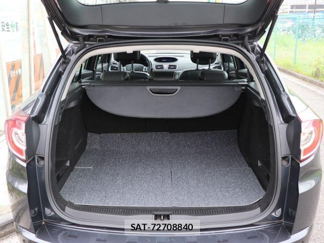 Renault MEGANE ESTATE 2012-01 7619554-14