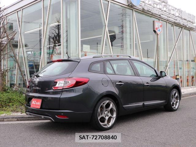 Renault MEGANE ESTATE 2012-01 7619554-2