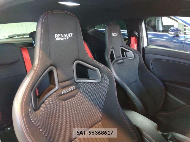 Renault MEGANE 2015-06 843445-10