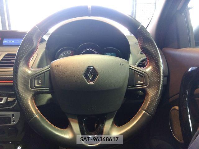 Renault MEGANE 2015-06 843445-12