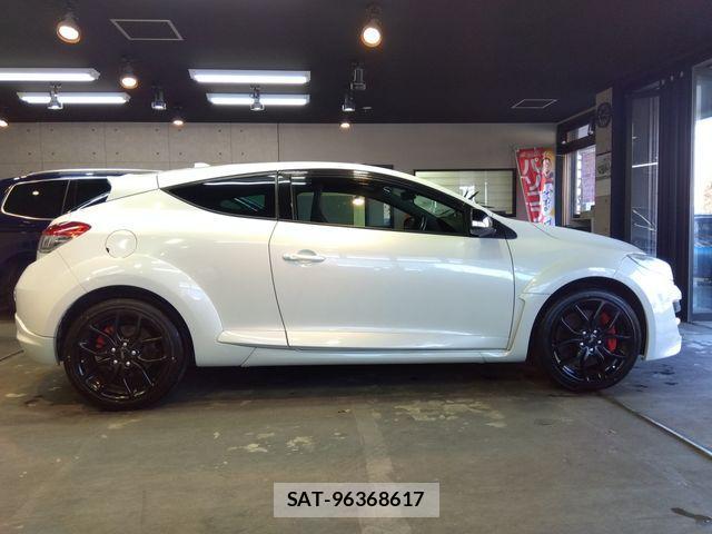 Renault MEGANE 2015-06 843445-3