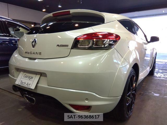 Renault MEGANE 2015-06 843445-7