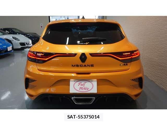 Renault MEGANE 2023-08 1208350-6