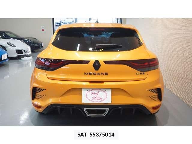 Renault MEGANE 2023-08 1208350-8