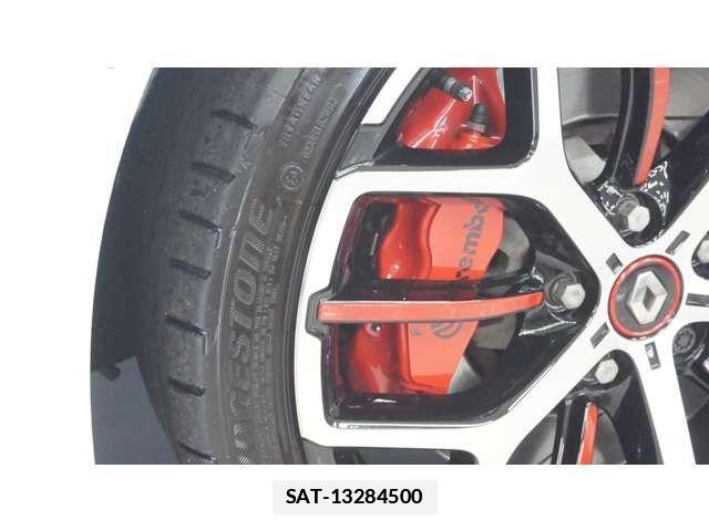 Renault MEGANE 2023-06 1299751-11