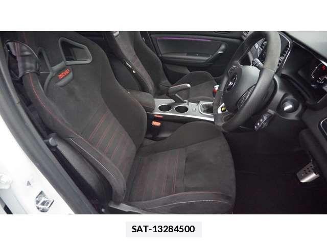Renault MEGANE 2023-06 1299751-14