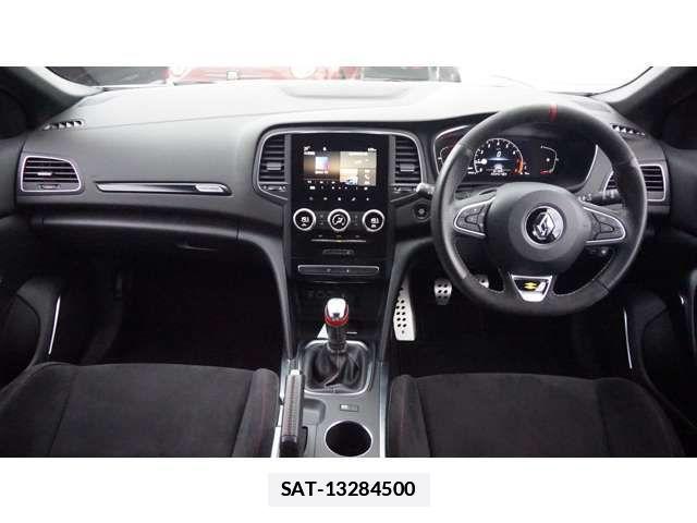 Renault MEGANE 2023-06 1299751-1