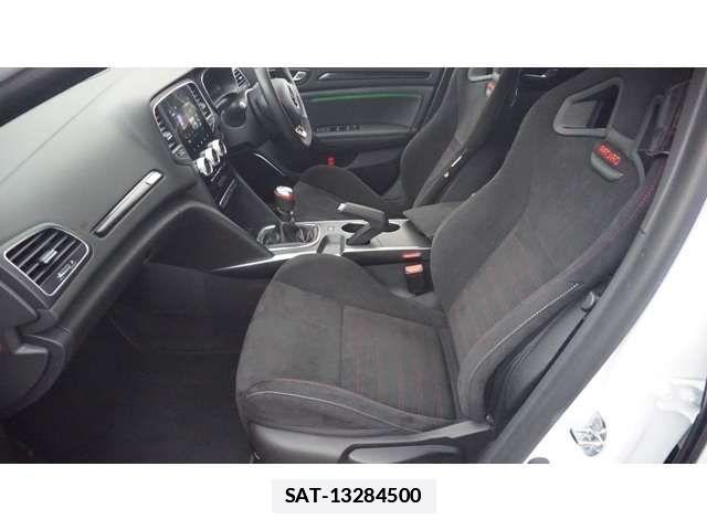 Renault MEGANE 2023-06 1299751-19
