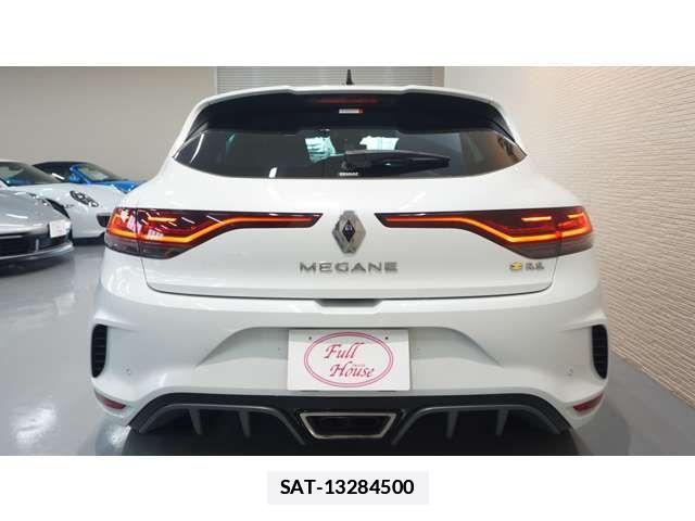 Renault MEGANE 2023-06 1299751-2