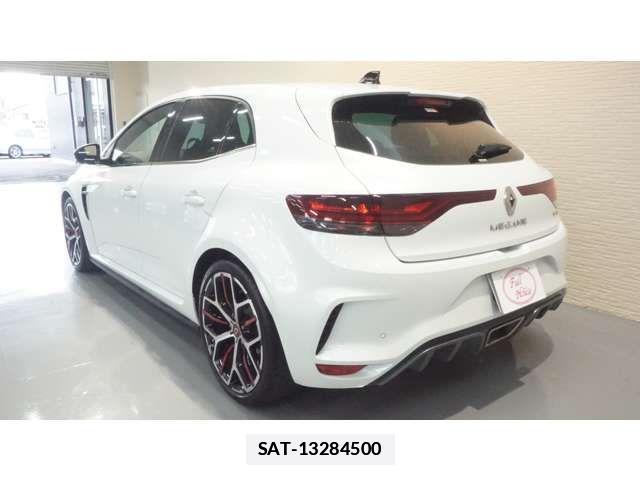 Renault MEGANE 2023-06 1299751-8