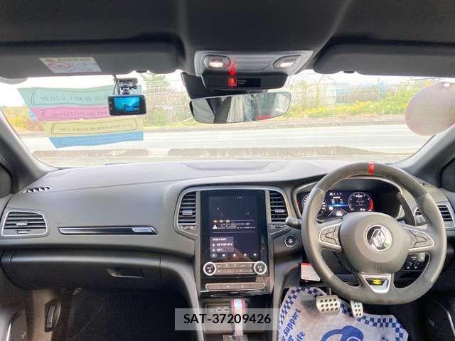 Renault MEGANE 2024-03 2103172-1
