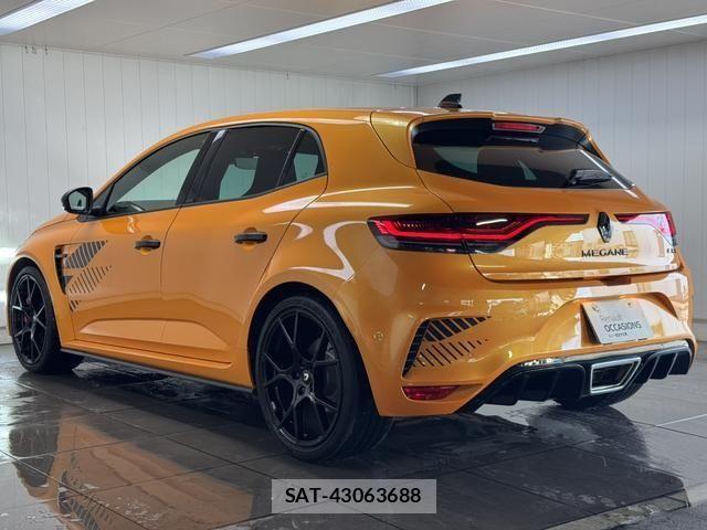 Renault MEGANE 2023-12 2320054-2