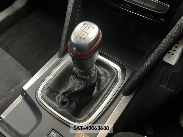 Renault MEGANE 2023-12 2320054-8
