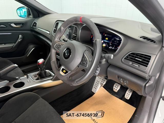 Renault MEGANE 2023-09 6017093-1