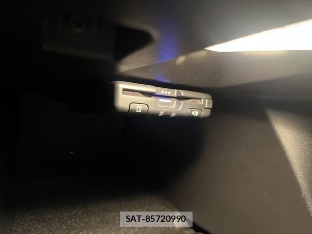Renault MEGANE 2025-01 6265726-9