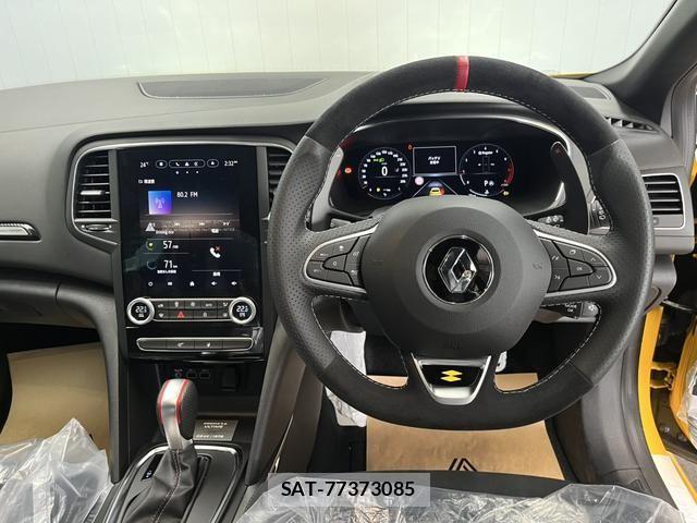Renault MEGANE 2024-10 6502630-11