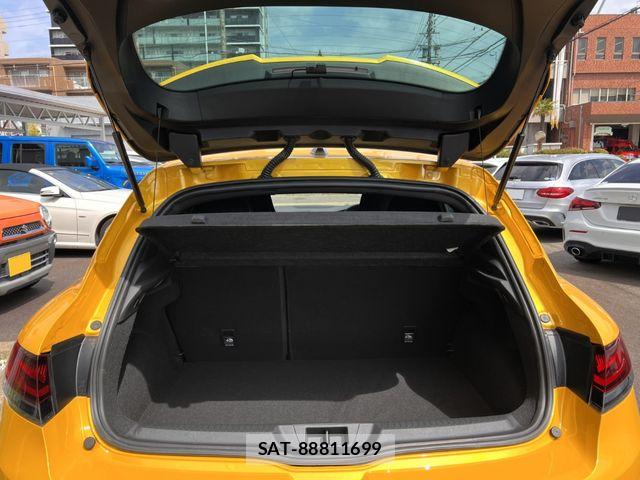 Renault MEGANE 2021-09 6546657-9