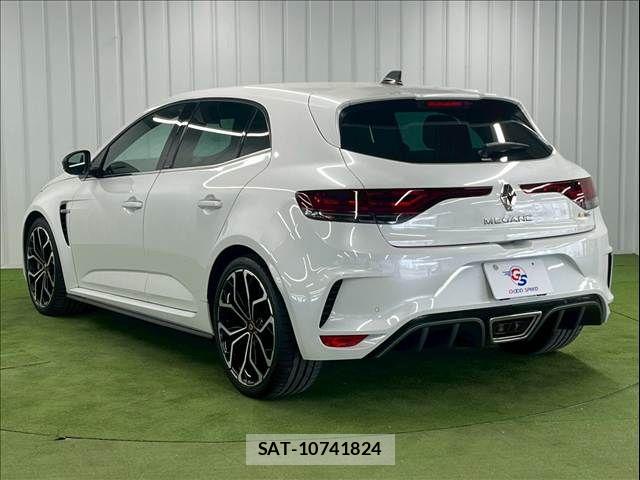 Renault MEGANE 2023-08 6546656-16