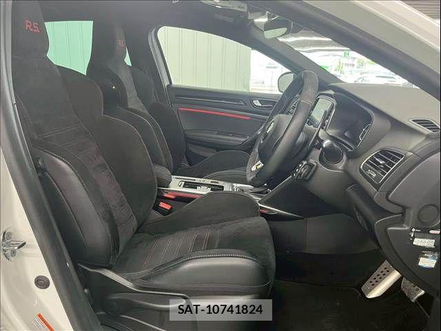 Renault MEGANE 2023-08 6546656-6
